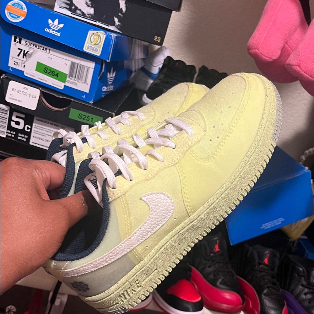 Nike Kids' Yellow/White Low-Top Sneakers